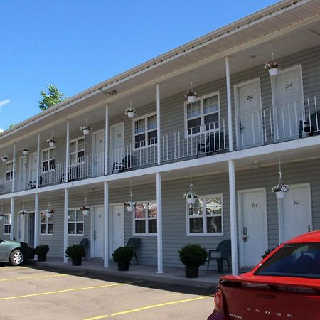 Midtown Motel & Suites Moncton Dış mekan fotoğraf