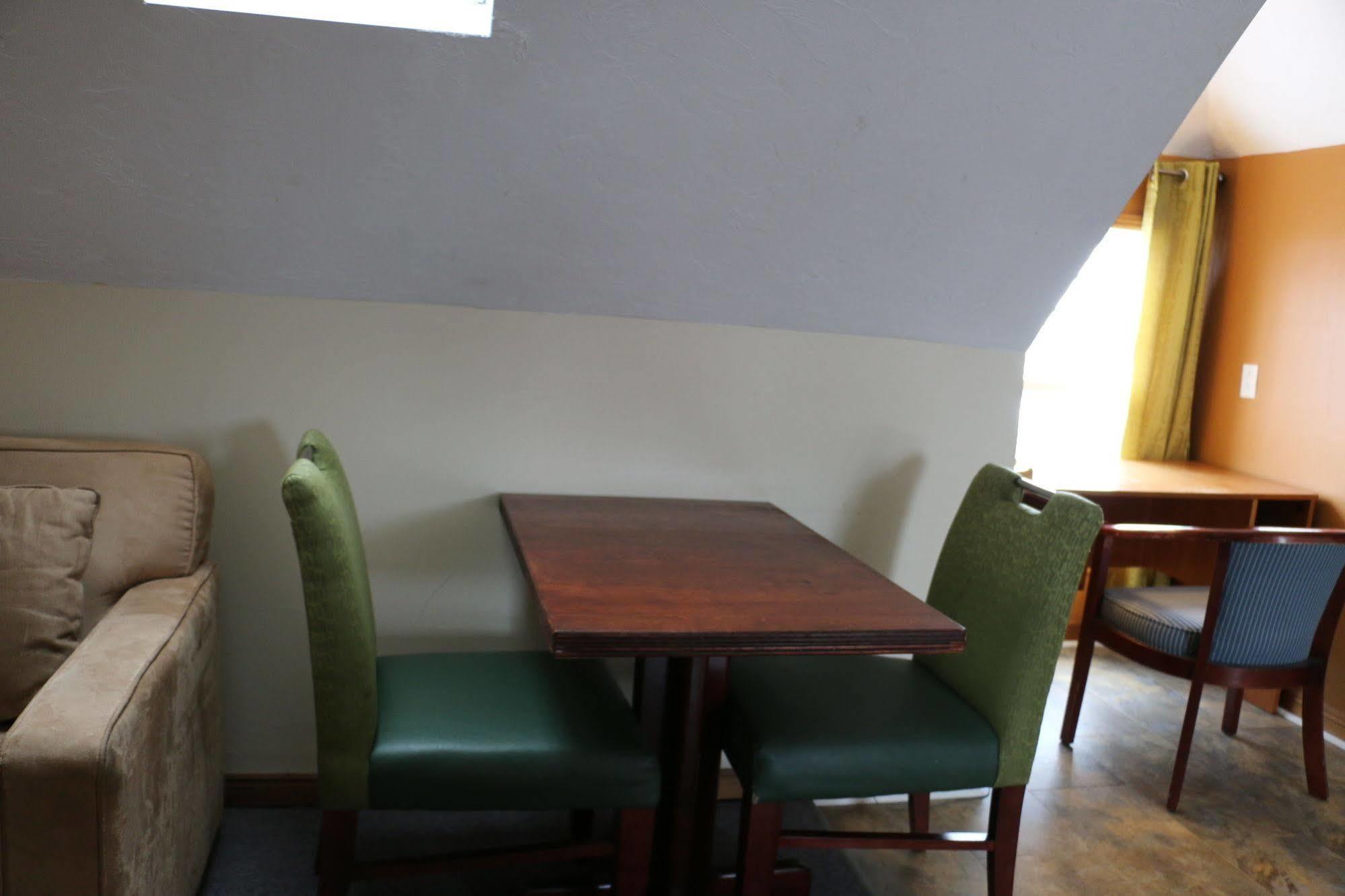 Midtown Motel & Suites Moncton Dış mekan fotoğraf