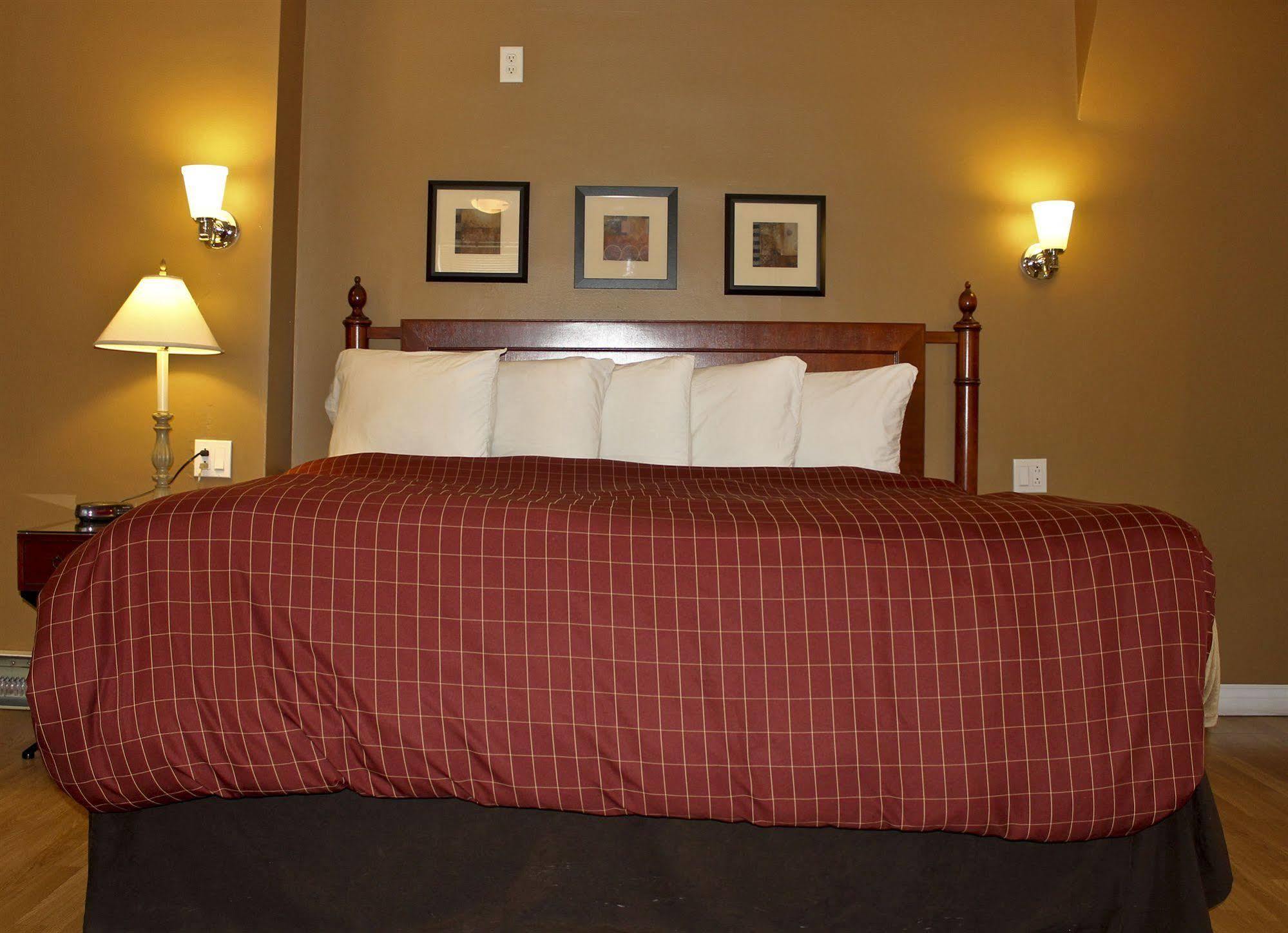 Midtown Motel & Suites Moncton Dış mekan fotoğraf